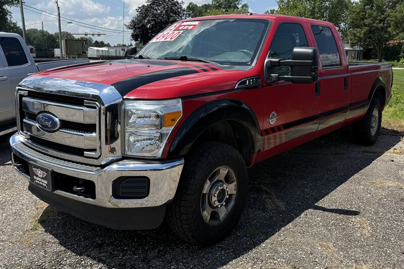 2015 Ford F-250 Super Duty XLT - Photo 1 - Elkhart, IN 46514