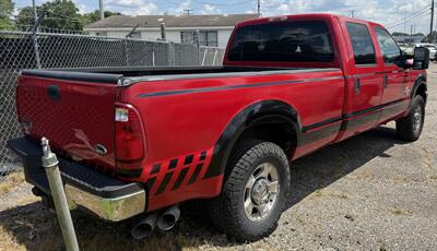 2015 Ford F-250 Super Duty XLT   - Photo 2 - Elkhart, IN 46514
