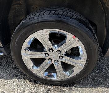 2017 Chevrolet Tahoe Premier   - Photo 16 - Elkhart, IN 46514