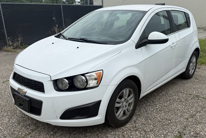 2015 Chevrolet Sonic LT Auto - Photo 1 - Elkhart, IN 46514