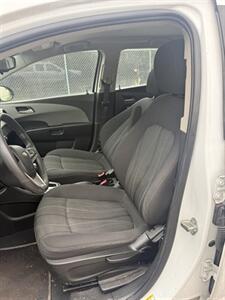 2015 Chevrolet Sonic LT Auto   - Photo 8 - Elkhart, IN 46514