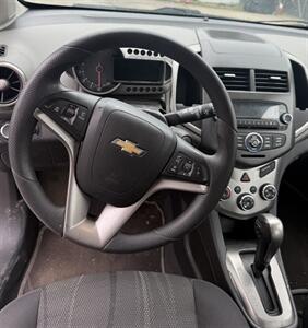 2015 Chevrolet Sonic LT Auto   - Photo 7 - Elkhart, IN 46514