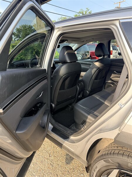 2022 Hyundai TUCSON Hybrid Limited - Photo 11 - Elkhart, IN 46514