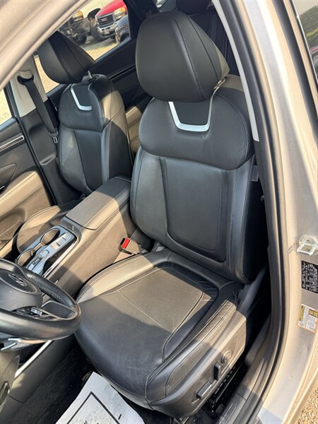 2022 Hyundai TUCSON Hybrid Limited - Photo 10 - Elkhart, IN 46514