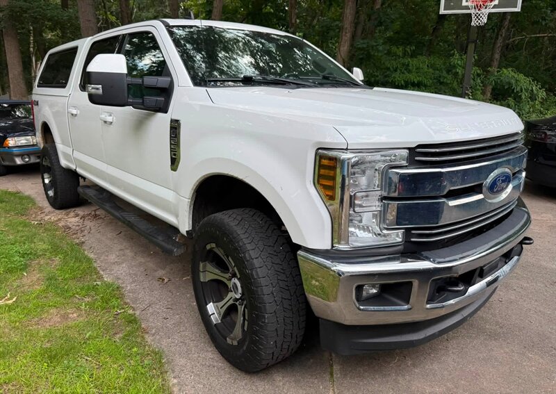 2019 Ford F-250 Super Duty Lariat  