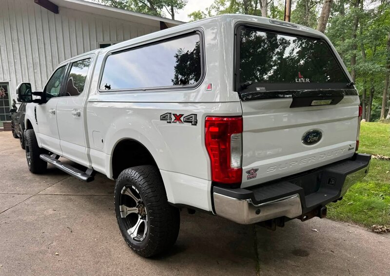 2019 Ford F-250 Super Duty Lariat - Photo 3 - Elkhart, IN 46514