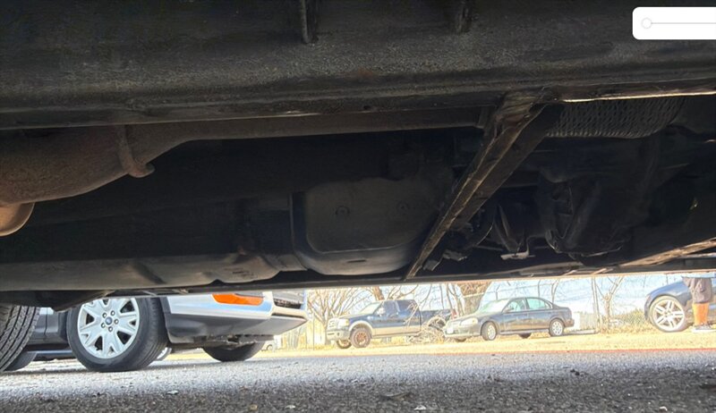 2008 GMC Yukon XL Denali - Photo 6 - Elkhart, IN 46514