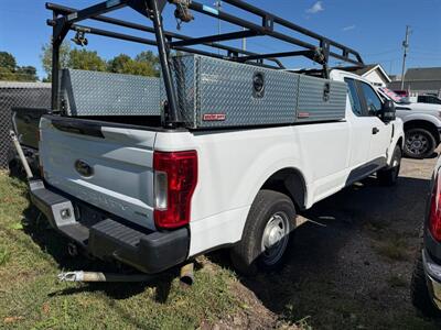2019 Ford F-250 Super Duty XL   - Photo 5 - Elkhart, IN 46514