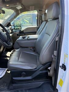 2019 Ford F-250 Super Duty XL   - Photo 9 - Elkhart, IN 46514