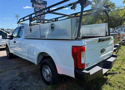 2019 Ford F-250 Super Duty XL   - Photo 4 - Elkhart, IN 46514