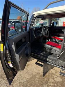 2007 Toyota FJ Cruiser 4dr SUV   - Photo 21 - Elkhart, IN 46514