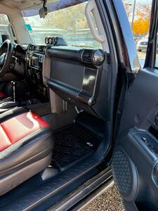 2007 Toyota FJ Cruiser 4dr SUV   - Photo 26 - Elkhart, IN 46514