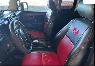 2007 Toyota FJ Cruiser   - Photo 8 - Elkhart, IN 46514