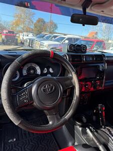 2007 Toyota FJ Cruiser 4dr SUV   - Photo 23 - Elkhart, IN 46514