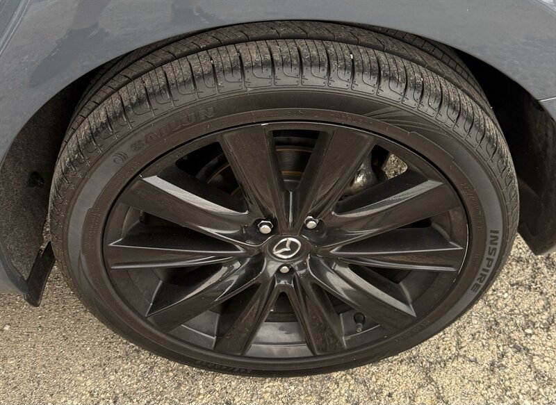 2021 Mazda Mazda6 Carbon Edition - Photo 16 - Elkhart, IN 46514
