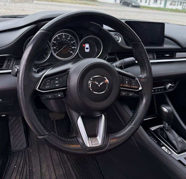 2021 Mazda Mazda6 Carbon Edition - Photo 11 - Elkhart, IN 46514