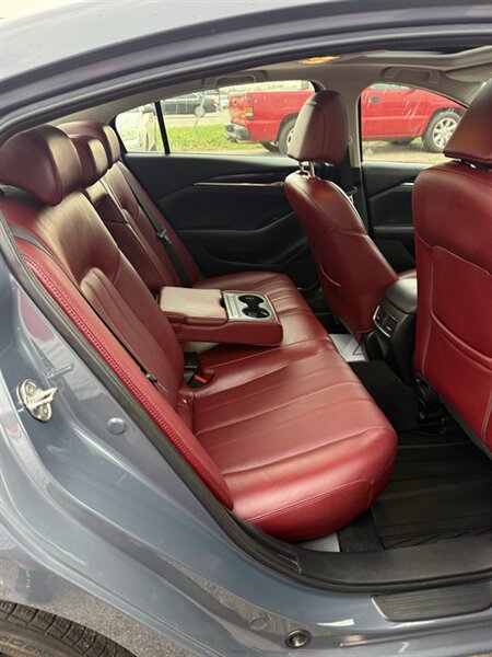 2021 Mazda Mazda6 Carbon Edition - Photo 15 - Elkhart, IN 46514
