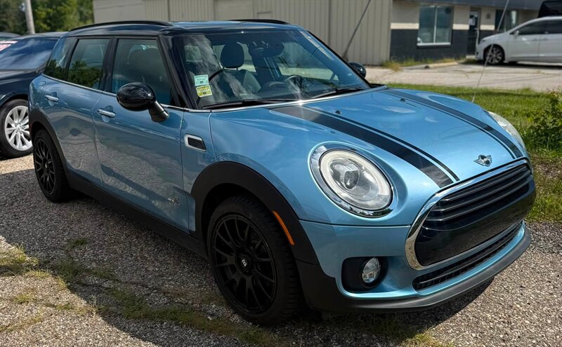 2017 MINI Clubman Cooper ALL4 - Photo 2 - Elkhart, IN 46514