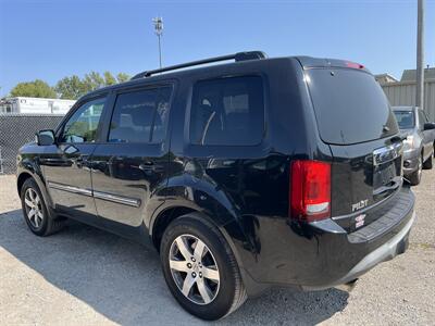 2013 Honda Pilot Touring   - Photo 2 - Elkhart, IN 46514