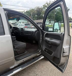 2008 Chevrolet Silverado 2500 LT1   - Photo 17 - Elkhart, IN 46514
