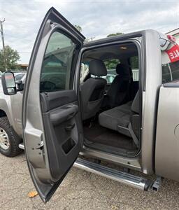 2008 Chevrolet Silverado 2500 LT1   - Photo 13 - Elkhart, IN 46514