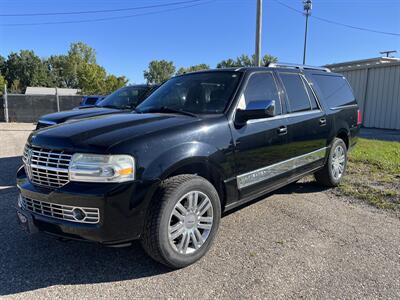 2007 Lincoln Navigator L Luxury   - Photo 2 - Elkhart, IN 46514