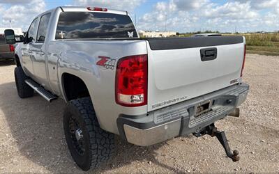 2011 GMC Sierra 2500HD SLT - Photo 3 - Elkhart, IN 46514