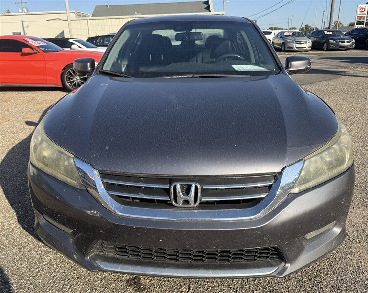 2014 Honda Accord EX-L w/Navi - Photo 1 - Elkhart, IN 46514