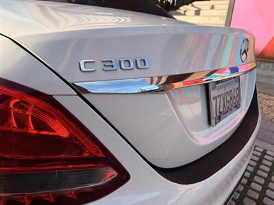 2017 Mercedes-Benz C 300   - Photo 22 - Irvine, CA 92612
