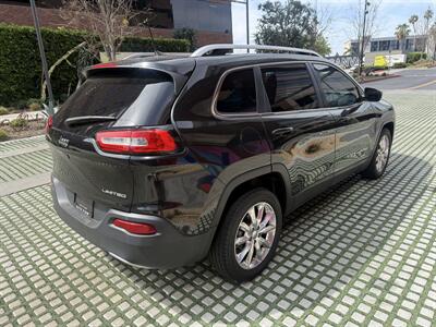 2016 Jeep Cherokee Limited   - Photo 5 - Irvine, CA 92612