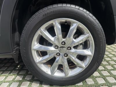 2016 Jeep Cherokee Limited   - Photo 13 - Irvine, CA 92612