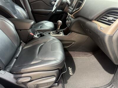 2016 Jeep Cherokee Limited   - Photo 13 - Irvine, CA 92612