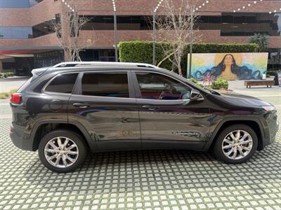 2016 Jeep Cherokee Limited   - Photo 11 - Irvine, CA 92612