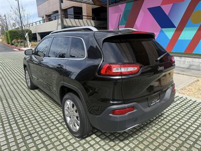 2016 Jeep Cherokee Limited   - Photo 8 - Irvine, CA 92612