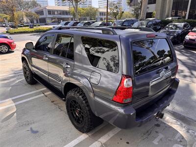 2006 Toyota 4Runner SR5 4WD W/TRD WHEELS APPLE CARPLAY BACKUP CAMERA   - Photo 6 - Irvine, CA 92612