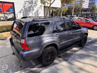 2006 Toyota 4Runner SR5 4WD W/TRD WHEELS APPLE CARPLAY BACKUP CAMERA   - Photo 4 - Irvine, CA 92612