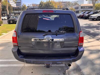 2006 Toyota 4Runner SR5 4WD W/TRD WHEELS APPLE CARPLAY BACKUP CAMERA   - Photo 5 - Irvine, CA 92612