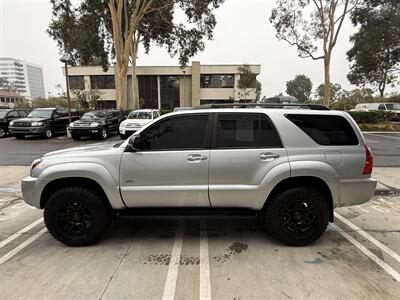 2007 Toyota 4Runner SR5   - Photo 10 - Irvine, CA 92612