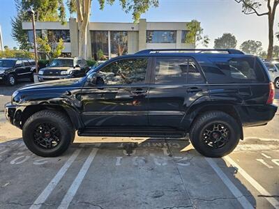 2004 Toyota 4Runner SR5 W/TRD WHEELS, BACKUP CAMERA & APPLE CARPLAY   - Photo 8 - Irvine, CA 92612