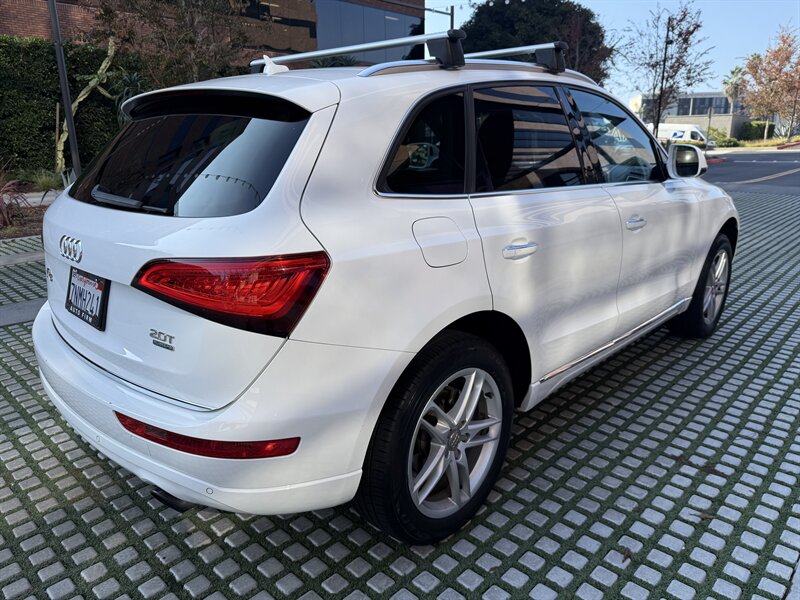 2016 Audi Q5 2.0T Premium Plus photo 3