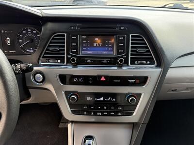 2016 Hyundai SONATA Hybrid SE   - Photo 28 - Irvine, CA 92612