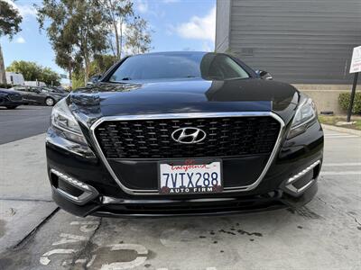 2016 Hyundai SONATA Hybrid SE   - Photo 2 - Irvine, CA 92612