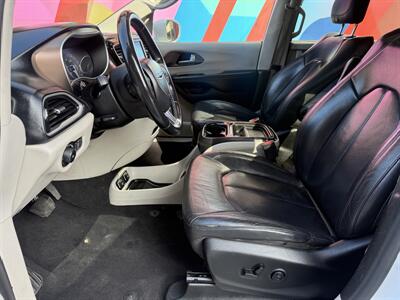 2018 Chrysler Pacifica Touring L   - Photo 28 - Irvine, CA 92612