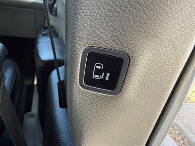 2018 Chrysler Pacifica Touring L   - Photo 33 - Irvine, CA 92612