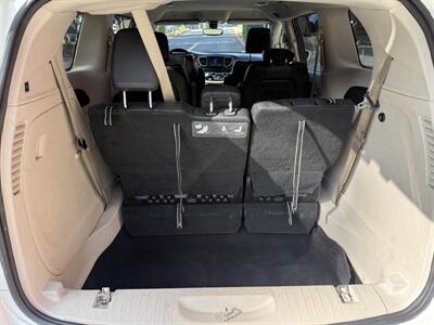 2018 Chrysler Pacifica Touring L   - Photo 15 - Irvine, CA 92612