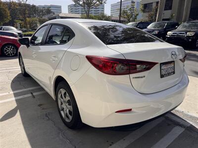 2016 Mazda Mazda3 i Sport   - Photo 10 - Irvine, CA 92612