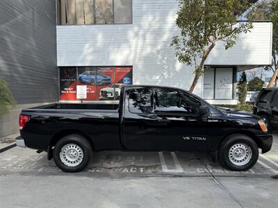 2008 Nissan Titan XE   - Photo 2 - Irvine, CA 92612