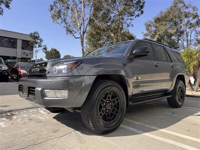 2005 Toyota 4Runner SR5 4WD W/TRD WHEELS & APPLE CARPLAY   - Photo 12 - Irvine, CA 92612