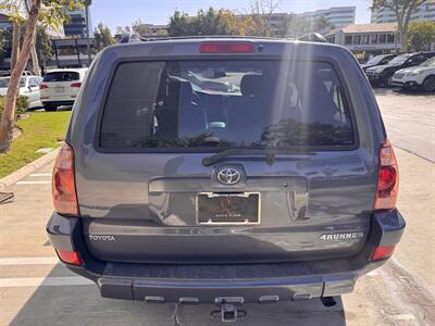 2005 Toyota 4Runner SR5 4WD W/TRD WHEELS & APPLE CARPLAY   - Photo 7 - Irvine, CA 92612