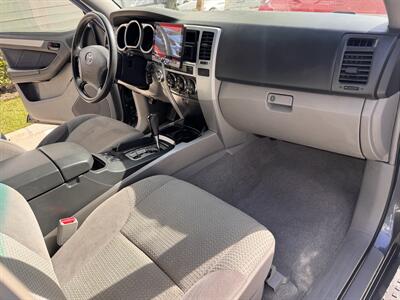 2005 Toyota 4Runner SR5 4WD W/TRD WHEELS & APPLE CARPLAY   - Photo 22 - Irvine, CA 92612